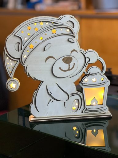 Graviertes Nachtlicht Bär mit Laterne
